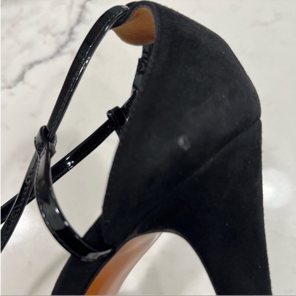 GUCCI Betty Suede High Heel Platform Sandals
Black
Size 39.5 EU - Picture 13 of 14